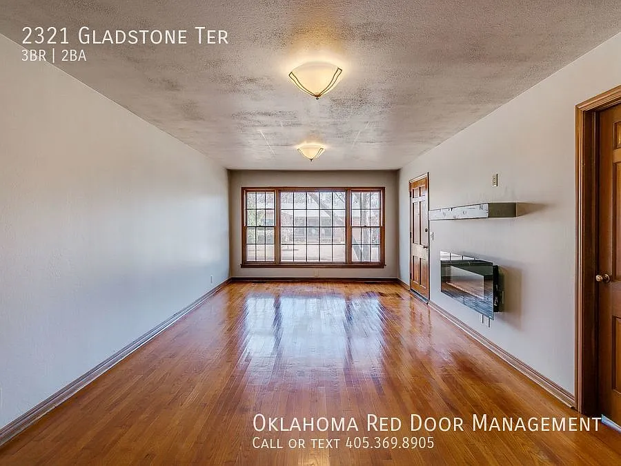 3 bed, 1.5 bath, 1434 sqft, $1,570 — Photo 4