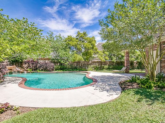 2nd image of 4002 Garden Branch Ct