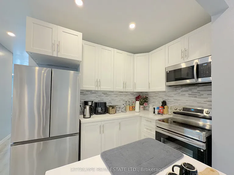 3211 Angel Pass Dr — Photo 17