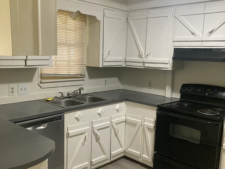 113 N 20th Ave #B — Photo 10