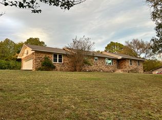 105 Pleasant View Dr, Searcy, AR 72143