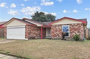 1st image of 2420 Lynnbrook Dr