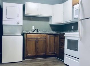 6108 E 155th St APT B, Grandview, MO 64030