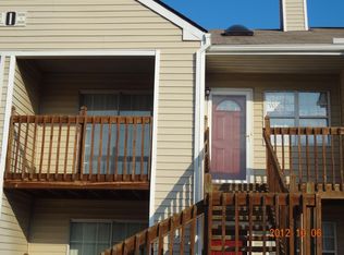 3690 Towne Point Rd, Portsmouth, VA 23703