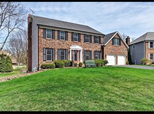1021 Stanton Dr, Naperville, IL