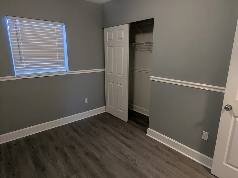 2100 Nottingham Rd — Photo 11
