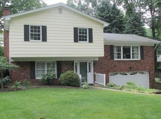 1128 McKenna Way, Greensburg, PA 15601