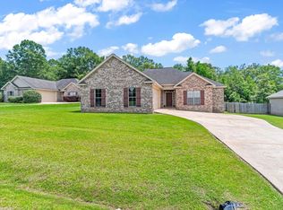 18 E Spanish Oaks, Sumrall, MS 39482