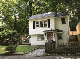 153 Snake Den Rd, Ringwood, NJ 07456