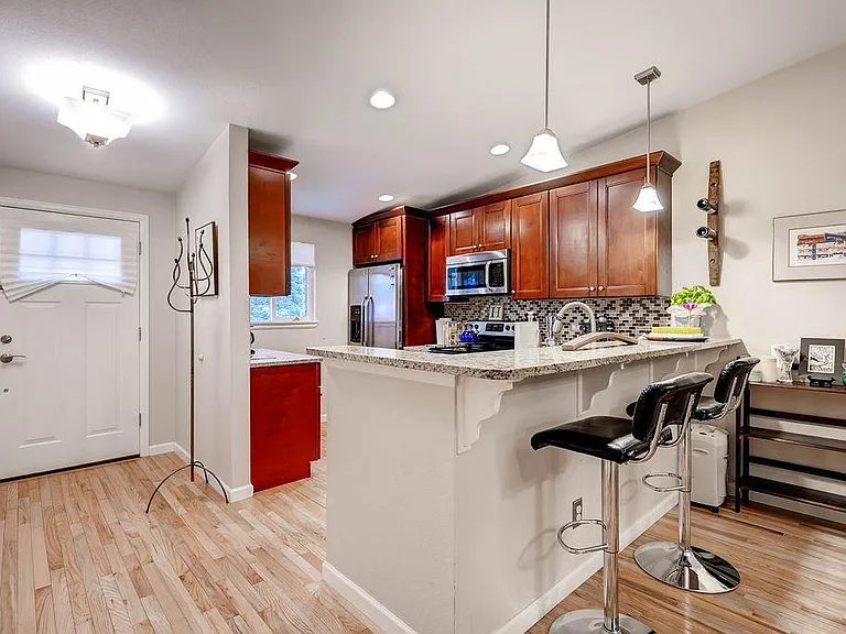 3630 E 12th Ave — Photo 3