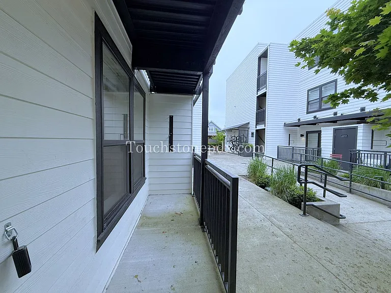Tabor Terrace — Photo 41