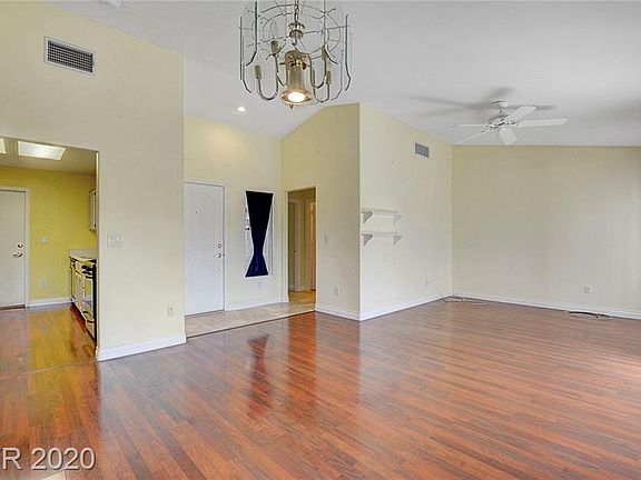 5th image of 2605 Breakers Creek Dr