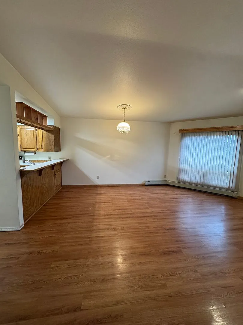 Building Photo - 4109 Lynn Dr #110