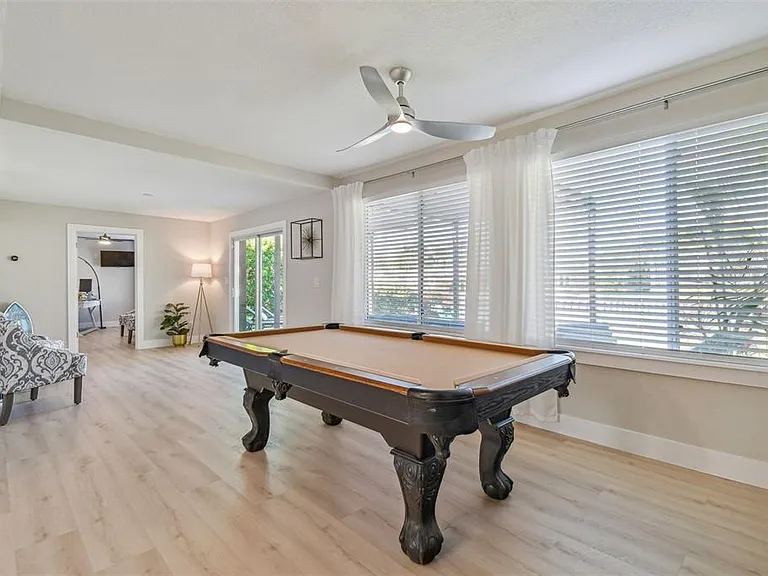 3922 Fontainebleau Dr — Photo 32