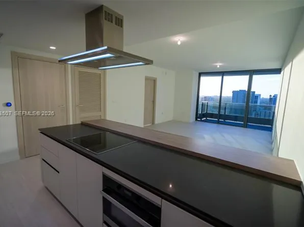 1000 Brickell Plz, Miami, FL 33131