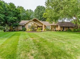 103 Meadowbrook Cntry Cl Est, Ballwin, MO 63011