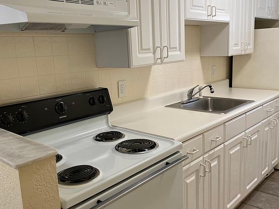 4th image of 4236 Sea Grape Dr #5A