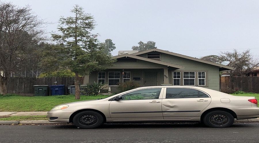 1st image of 955 N Fruit Ave