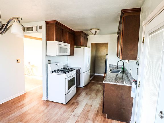 5th image of 8020 S Sorrel Ln