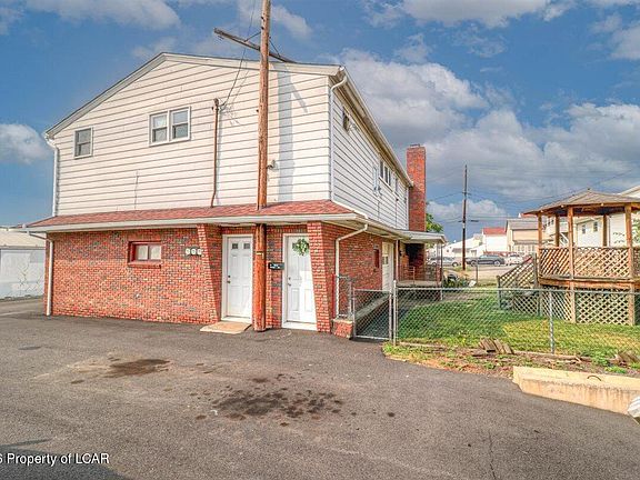 3rd image of 641 Main St
