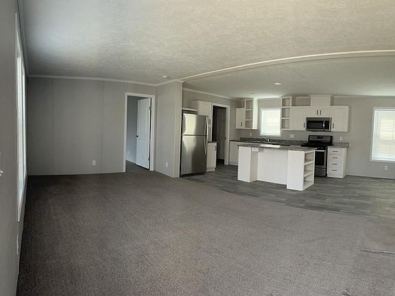 4th image of 116 Donna Ave