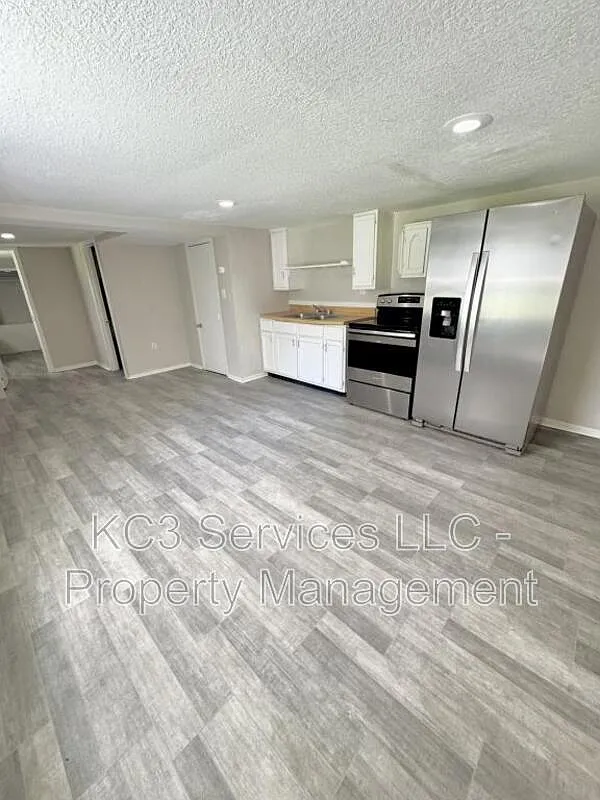 1 bed, 1.0 bath, 649 sqft, $825 — Photo 3