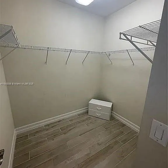 7139 Greenwood Park Cir #12 — Photo 34