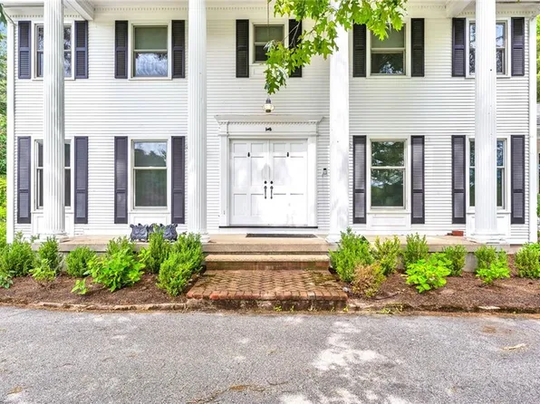 14 Reservoir Ave, Johnston, RI 02919