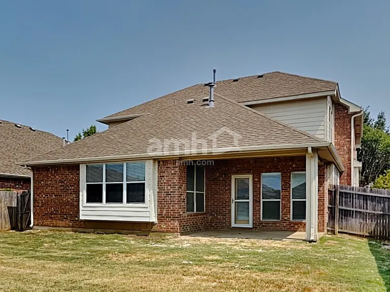2709 Evening Mist Dr — Photo 21
