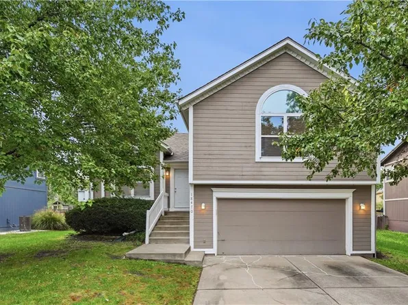 18470 W 161st St, Olathe, KS 66062