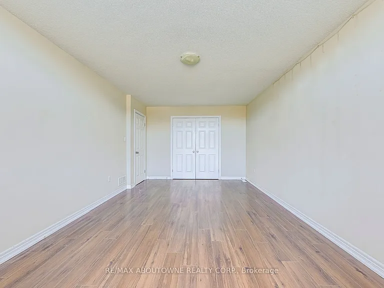 816 Roulston St — Photo 36