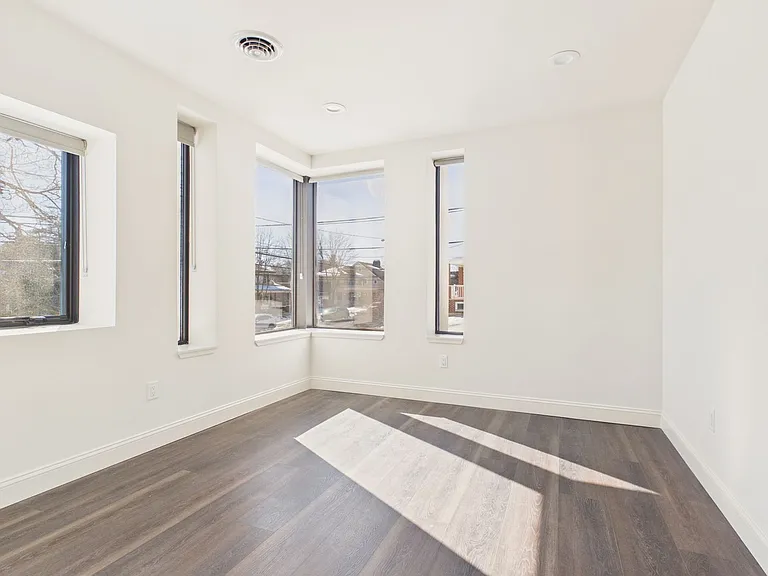 1400 Market St — Photo 7
