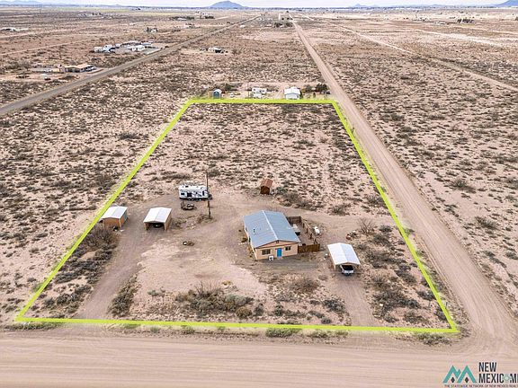 2nd image of 2920 De Baca Rd SE