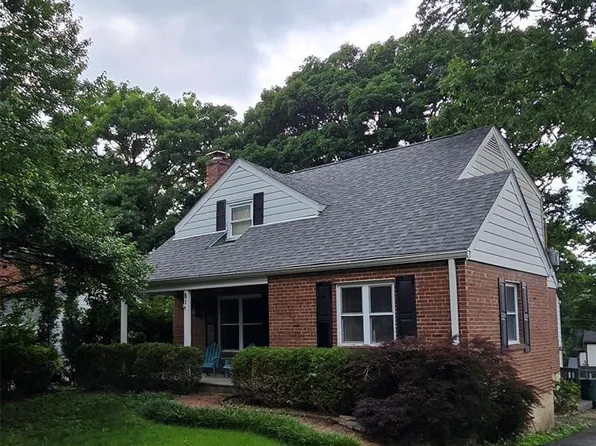 81 Heatherbrook Ln, Saint Louis, MO 63122