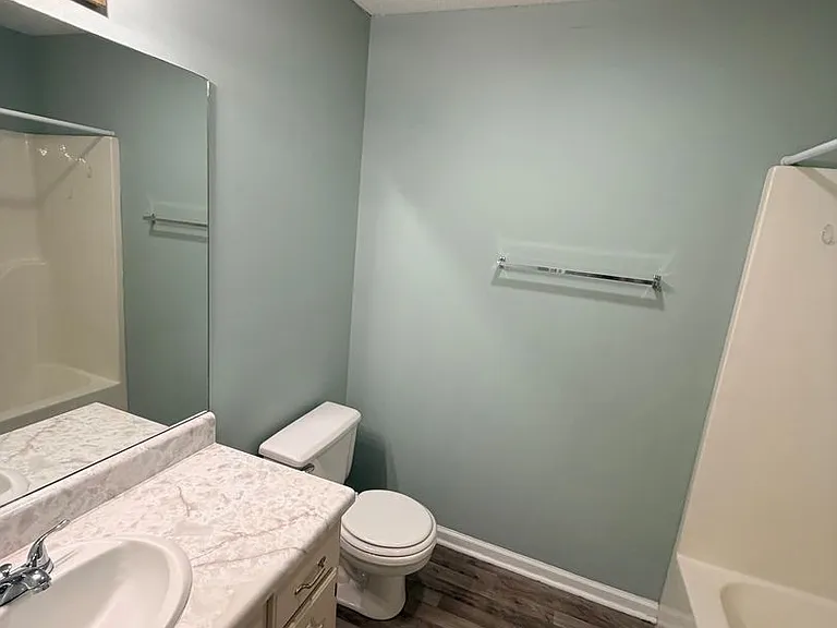 412 Sproles Ave E — Photo 15
