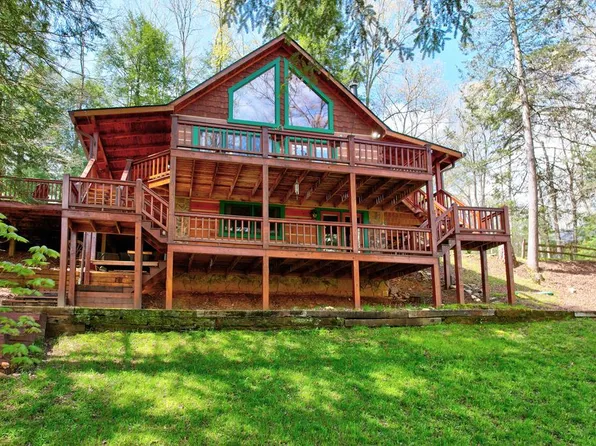 33 Spruce Dr, Suches, GA 30572