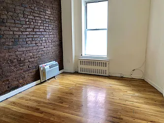 Rented by Kahen Properties