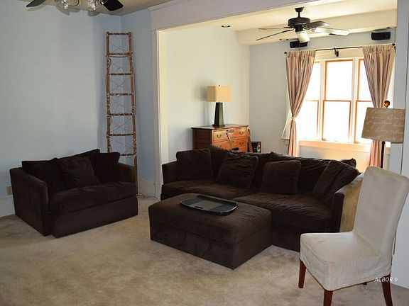 4th image of 28 Maplewood Dr