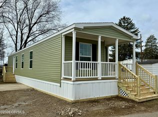 11-320 E 13th St, Berwick, PA 18603