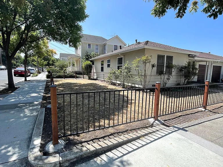1120 Harrison St — Photo 13