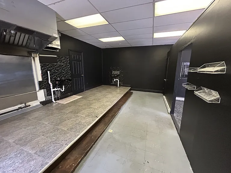 145 E Antietam St #1 — Photo 7