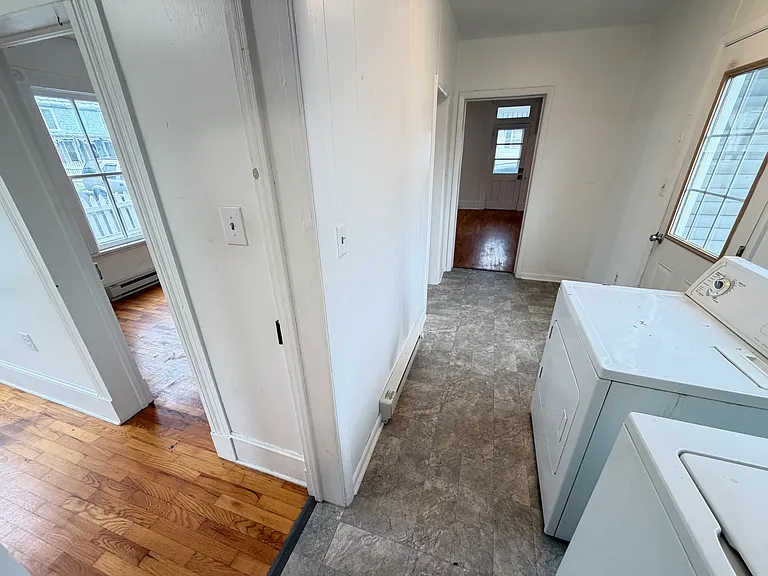 111 Center St #1 — Photo 11