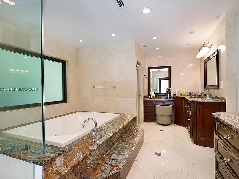 7322 Vistalmar St — Photo 21
