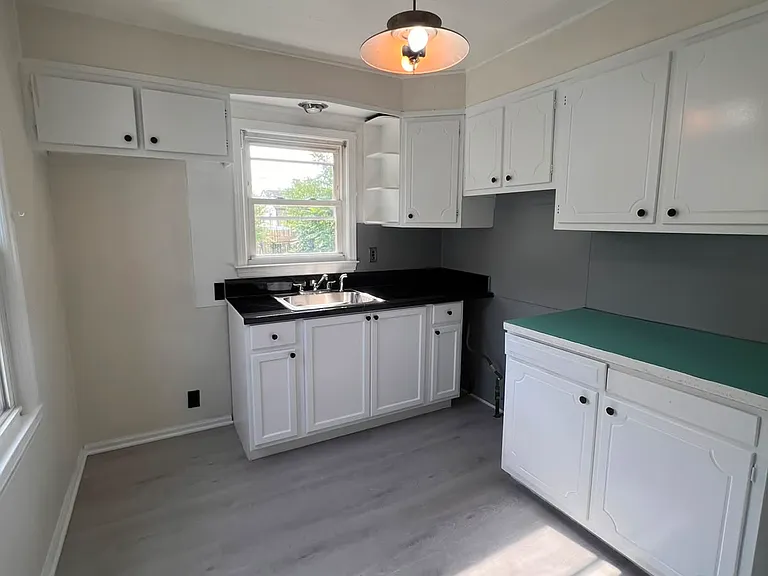 18433 Conley St — Photo 8
