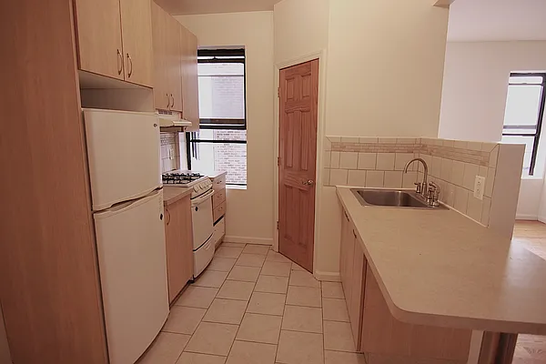 Rented by Compass | media 14