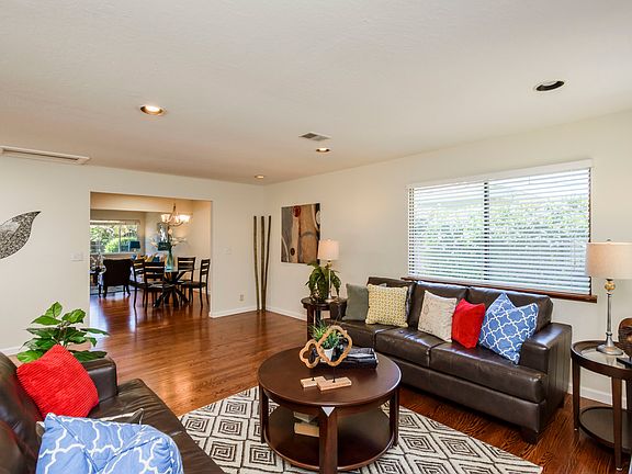 5th image of 1641 Beck Dr