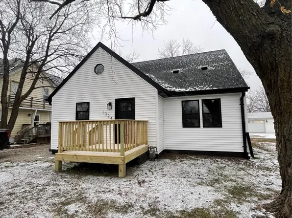 1324 Army Post Rd, Des Moines, IA 50315