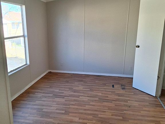 4th image of 790 Alamo St
