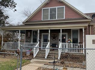 122 10th St S, Blessing, TX 77419