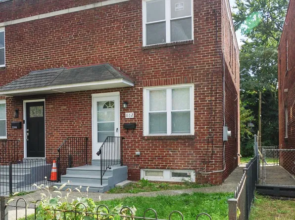 1162 Collings Rd, Camden, NJ 08104